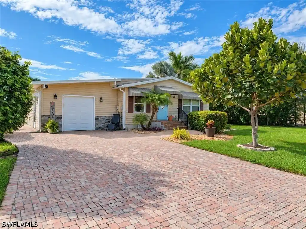 Manufactured home for sale at 113 Audubon Rd, Naples, FL 34114 | MLS# 226036846