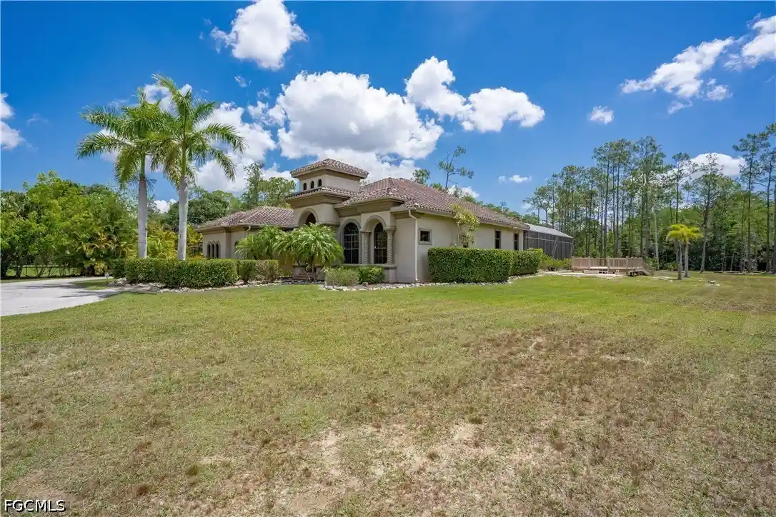 Photo 1 of Single family home for sale at 11317 Ranchette Rd, Fort Myers, FL 33966 | MLS# 2026044237 | Listing updated on 2026-10-23