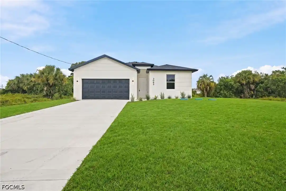 Photo 1 of Single family home for sale at 3065 Adcock Dr, Labelle, FL 33935 | MLS# 2026044444 | Listing updated on 2026-10-29