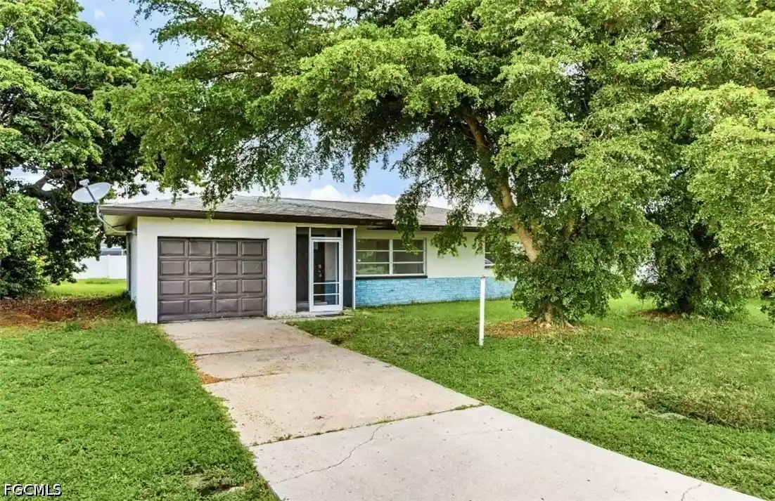 Photo 1 of Single family home for sale at 213 Se 47th Street, Cape Coral, FL 33904 | MLS# 2026044552 | Listing updated on 2026-10-23