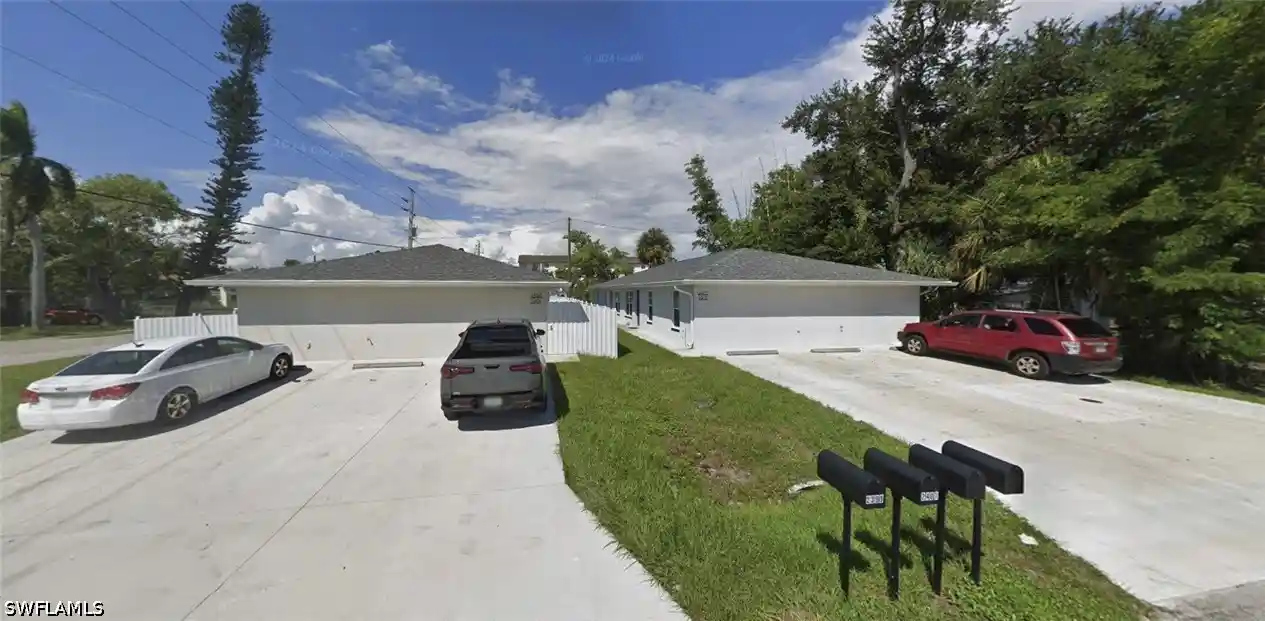 Photo 1 of Townhouse for sale at 2405 Maple Ave, Fort Myers, FL 33901 | MLS# 226038239 | Listing updated on 2026-10-26