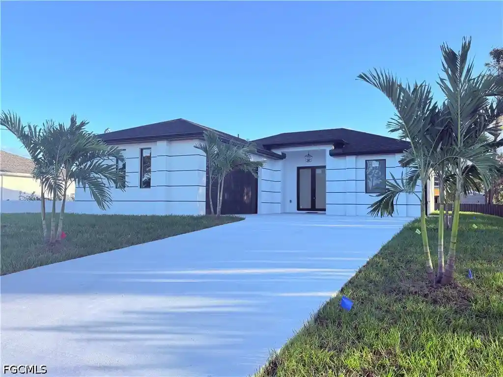 Photo 1 of Single family home for sale at 194 Karlow Ave, Lehigh Acres, FL 33974 | MLS# 2026044875 | Listing updated on 2026-10-25