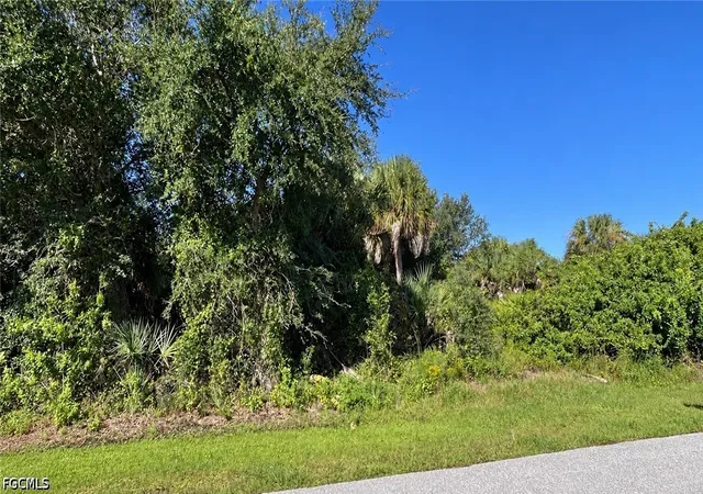 Photo 4 of Land for sale at 7169 Bougainvillea St, Englewood, FL 34224 | MLS# 2026044878 | Listing updated on 2026-10-30