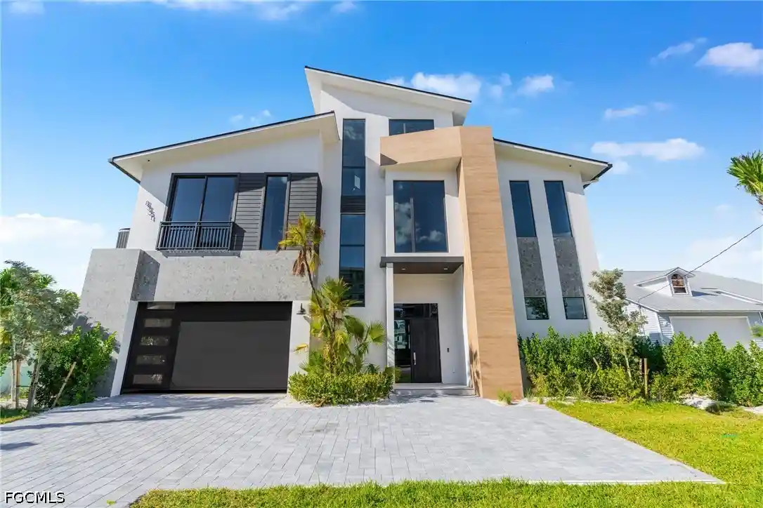 Photo 1 of Single family home for sale at 8351 Estero Blvd, Fort Myers Beach, FL 33931 | MLS# 2026045089 | Listing updated on 2026-10-30