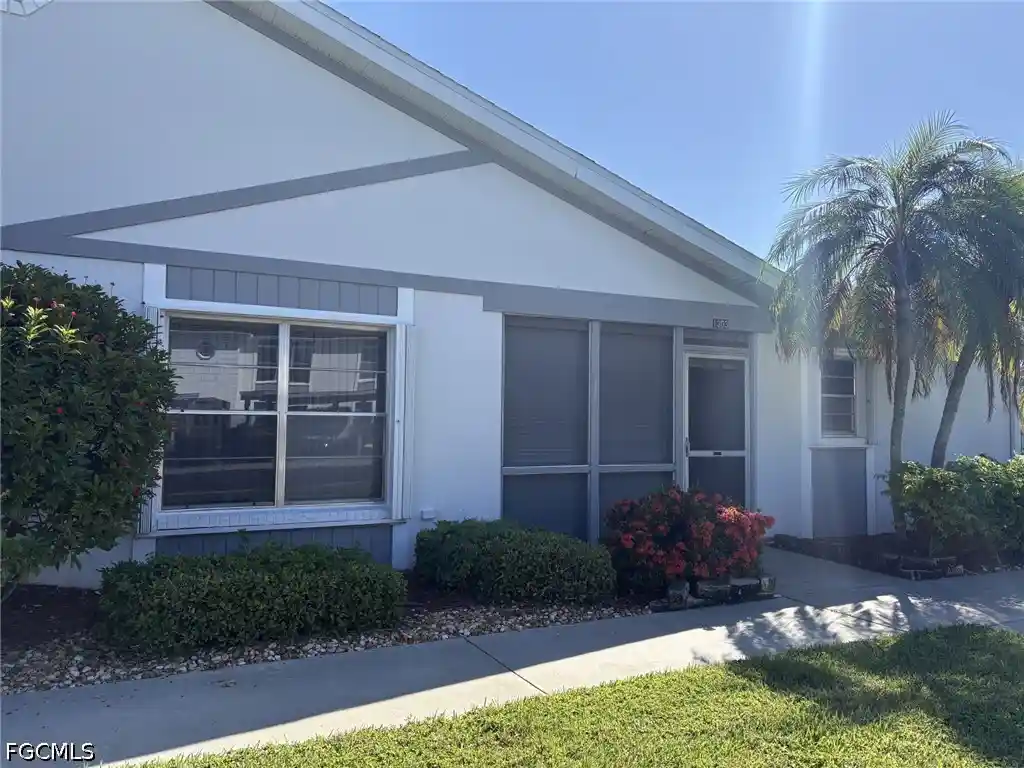 Photo 1 of Sale Pending at 1303 Sandtrap Dr, Fort Myers, FL 33919 | MLS# 2026045309 | Listing updated on 2026-10-29
