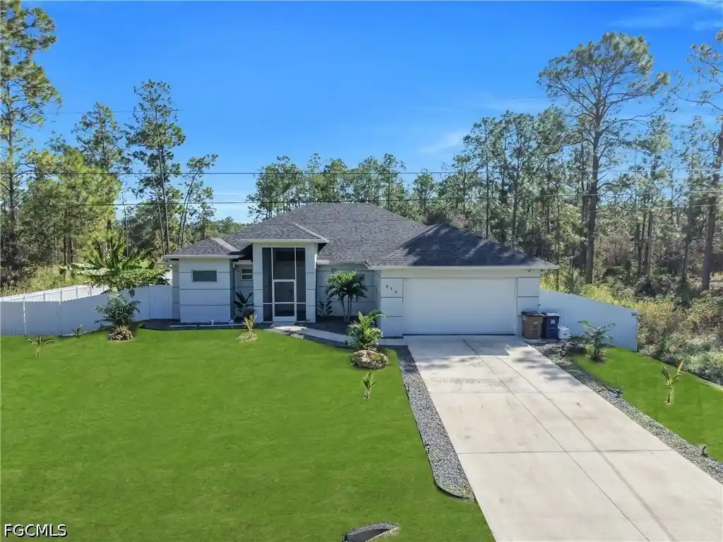 Single family home for sale at 910 Scott Ave, Lehigh Acres, FL 33972 | MLS# 2026045324 | Listing updated on 2026-10-28