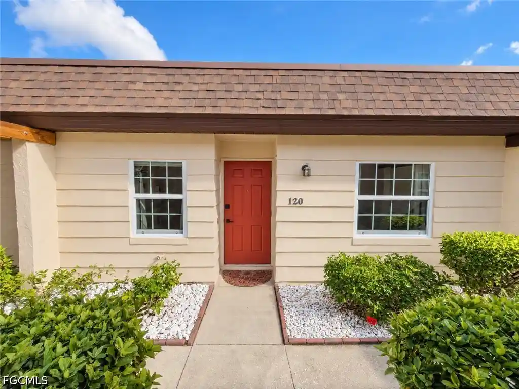 Townhouse for sale at 6300 S Pointe Blvd #120, Fort Myers, FL 33919 | MLS# 2026045700
