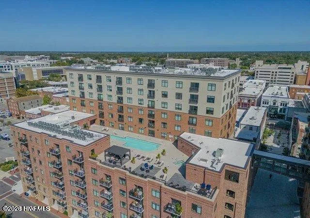 Photo 2 of Condo for sale at 14 Grace St #1112, Wilmington, NC 28401 | MLS# 100587598 | Listing updated on 2026-08-28