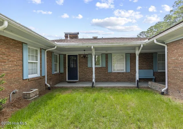 Homes for sale in Warsaw, NC | 116 Oak St, Warsaw, NC 28398 | MLS# 100582828