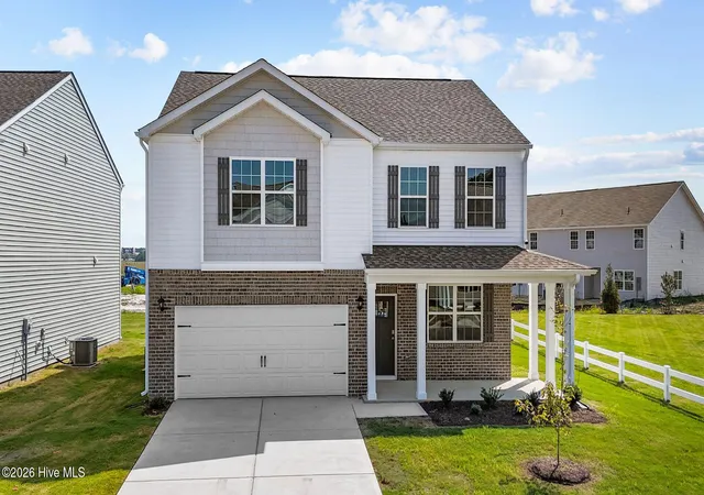 Homes for sale in Winterville, NC | 1404 Green Ridge Dr, Winterville, NC 28590 | MLS# 100588750