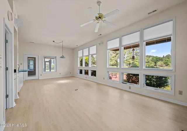 4th image of 5917 Santo Domingo Ct, New Bern, NC 28560 | MLS# 100569643