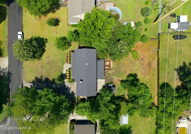 Photo 3 of Single family home for sale at 230 Greenwich Ln, Wilmington, NC 28409 | MLS# 100572628 | Listing updated on 2026-09-16