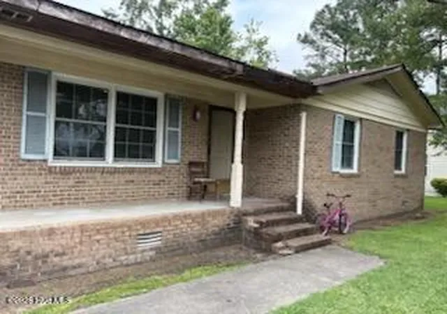 Photo 1 of Single family home for sale at 257 Allen Dr, Ayden, NC 28513 | MLS# 100600282 | Listing updated on 2026-09-17