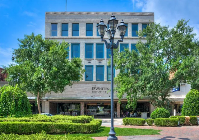1st image of 936 Broad St #304, Augusta, GA 30901 | MLS# 98250808