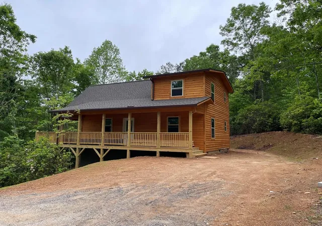 Homes for sale in Hayesville, NC | 25 Glenn Oak Ln, Hayesville, NC 28904 | MLS# 98543537