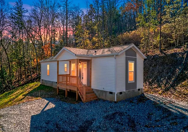 Homes for sale in Hayesville, NC | 247 Loganberry Ln, Hayesville, NC 28904 | MLS# 98525411