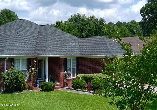Photo 40 of Single family home for sale at 129 Hidden Pond Dr, New Bern, NC 28562 | MLS# 100587309 | Listing updated on 2026-09-18