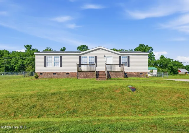 Homes for sale in Richlands, NC | 203 Buffy Ct, Richlands, NC 28574 | MLS# 100574335