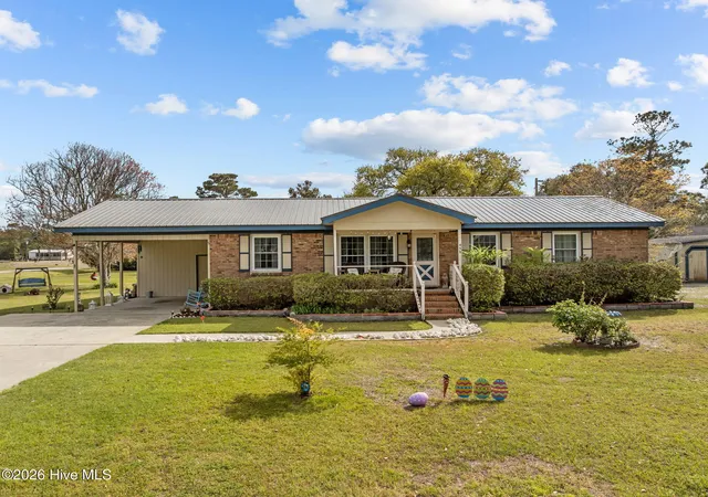 1st image of 458 Bayview Dr, Harkers Island, NC 28531 | MLS# 100563120