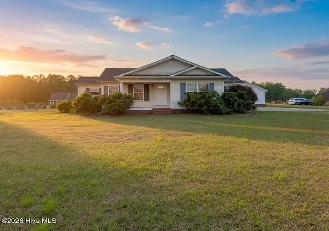 Homes for sale in Beulaville, NC | 1327 Old Chinquapin Rd, Beulaville, NC 28518 | MLS# 100567359