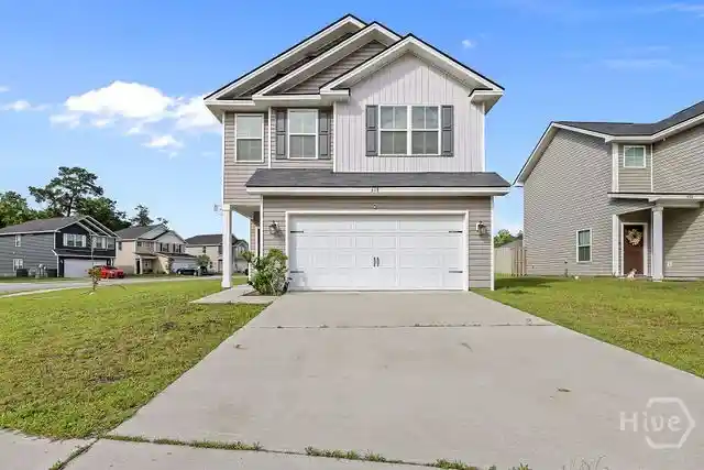Photo 1 of Single family home for sale at 618 Fairview Cir, Hinesville, GA 31313 | MLS# SA356794 | Listing updated on 2026-10-01