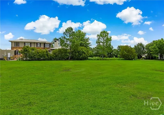 5th image of 26 Riverview Dr, Richmond Hill, GA 31324 | MLS# SA358423