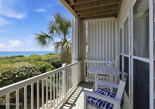 Listing Photo 5 - Condo for sale in building located at 1701 Salter Path Rd, Indian Beach, NC 28512 - Unit #103f