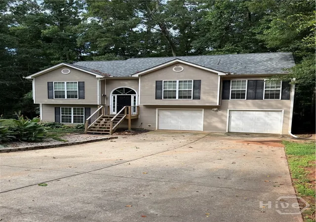2nd image of 2023 Emerald Pointe Dr, Winder, GA 30680 | MLS# CL360431