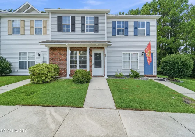 Townhouse for sale at 109 Spring Meadows Cir, Jacksonville, NC 28546 | MLS# 100599967