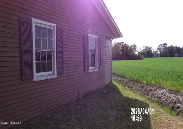 Homes for sale in Beulaville, NC | 207 N Kennedy St, Beulaville, NC 28518 | MLS# 100567083