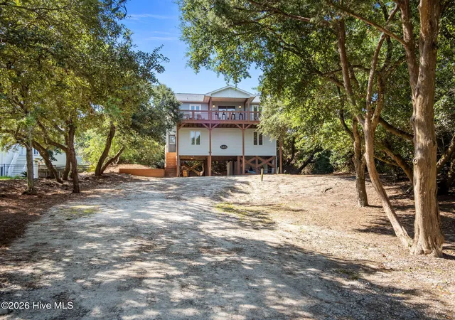 Photo 3 of Single family home for sale at 5415 Cedar Tree Ln, Emerald Isle, NC 28594 | MLS# 100585395 | Listing updated on 2026-08-19