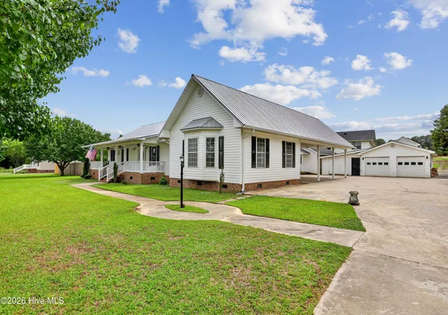 Homes for sale in Newton Grove, NC | 153 Giddens St, Newton Grove, NC 28366 | MLS# 100576815