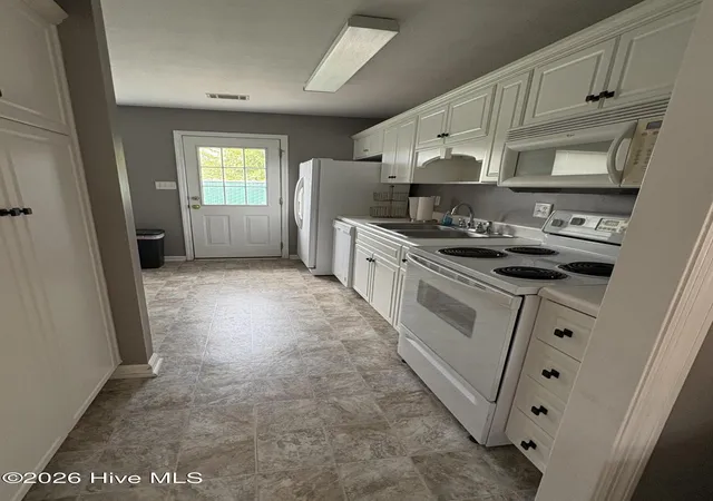 Photo 2 of Townhouse for sale at 425 Flowing Creek Dr, Evans, GA 30809 | MLS# 100599743 | Listing updated on 2026-08-28
