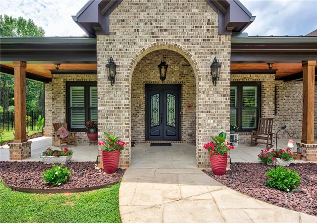 2nd image of 233 Hunter Rd, Jefferson, GA 30549 | MLS# CL359459