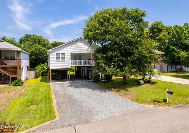 Homes for sale in Oak Island, NC | 112 Sw 13Th St, Oak Island, NC 28465 | MLS# 100587685