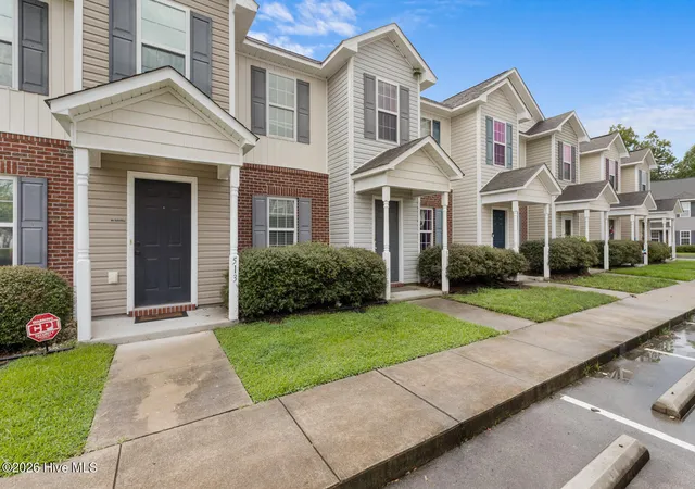 Townhouse for sale at 515 Cider Hill Rd, Jacksonville, NC 28546 | MLS# 100599957
