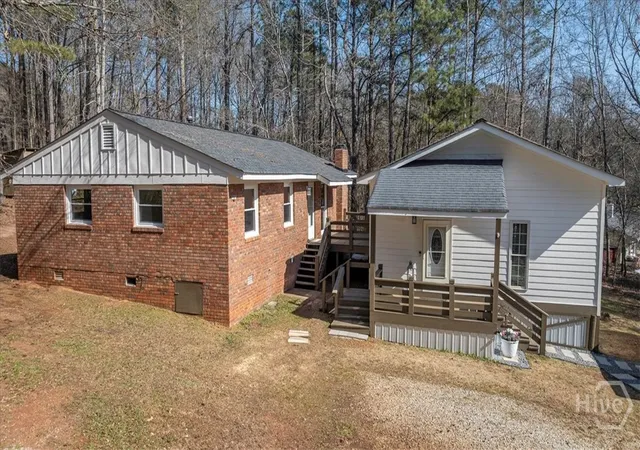 Homes for sale in Winterville, GA | 102 Beaverdam Creek Rd, Winterville, GA 30683 | MLS# CL348489