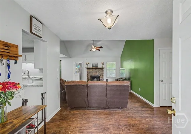 Photo 4 of Single family home for sale at 503 Creekview Dr, Hinesville, GA 31313 | MLS# SA354700 | Listing updated on 2026-10-23