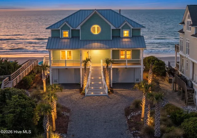 Homes for sale in N Topsail Beach, NC | 30 Porpoise Pl, N Topsail Beach, NC 28460 | MLS# 100508302
