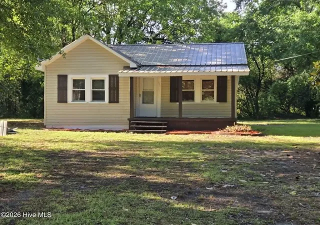 Homes for sale in Lilesville, NC | 111 8th St, Lilesville, NC 28091 | MLS# 100572433