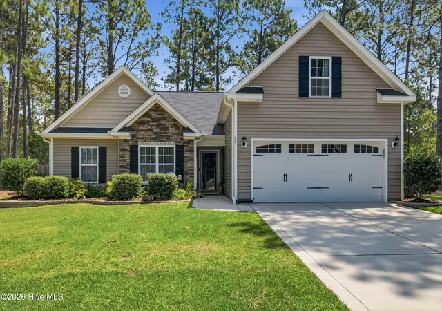 Homes for sale in Pinehurst, NC | 60 Sawmill Rd W, Pinehurst, NC 28374 | MLS# 100587121