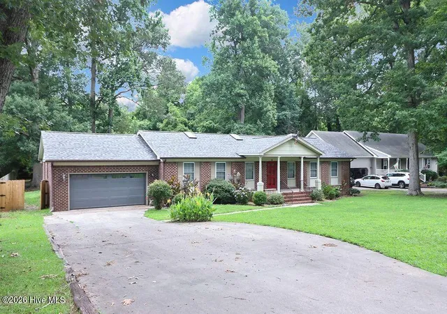 Homes for sale in Camden, NC | 212 Pinewood Dr, Camden, NC 27921 | MLS# 100588348