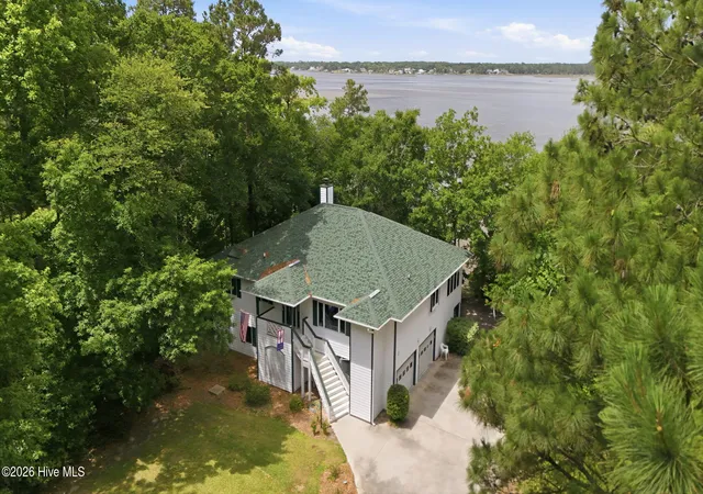 1st image of 308 Silver Creek Landing Rd, Swansboro, NC 28584 | MLS# 100585027