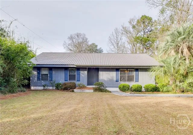 Single family home for sale at 122 A Smith Ave, Savannah, GA 31408 | MLS# SA355327