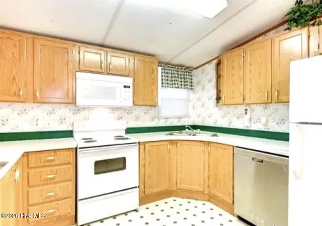 Photo 4 of Manufactured home for sale at 1190 Montego Dr, Lincolnton, GA 30817 | MLS# 100582525 | Listing updated on 2026-08-27