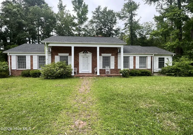 Homes for sale in Whiteville, NC | 435 Edgewood Cir, Whiteville, NC 28472 | MLS# 100574785
