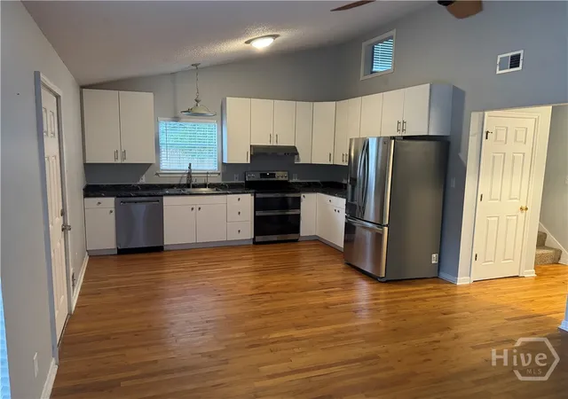 Photo 4 of Single family home for sale at 91 Holly Cir, Midway, GA 31320 | MLS# SA363560 | Listing updated on 2026-08-31