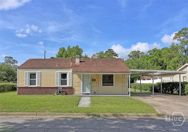 Homes for sale in Savannah, GA | 2221 E 57th St, Savannah, GA 31404 | MLS# SA357654