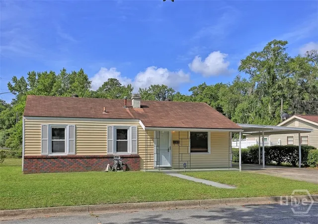 Homes for sale in Savannah, GA | 2221 E 57Th St, Savannah, GA 31404 | MLS# SA357654