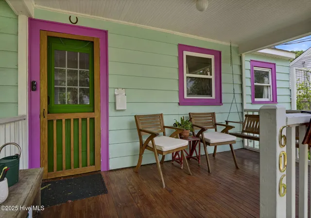 Photo 3 of Single family home for sale at 606 Ivey Cir, Wilmington, NC 28401 | MLS# 100576725 | Listing updated on 2026-09-16